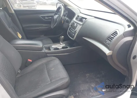 2017 Nissan Altima 2.5 S z USA, uszkodzony, nr VIN 1N4AL3AP8HC248568